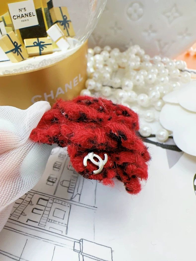 Chanel Chanel Red Mini Camellia Brooch Size ONE SIZE - 3 Thumbnail