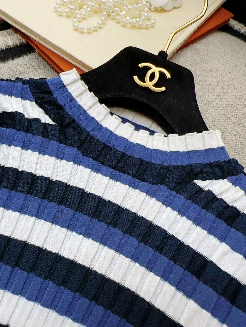 Louis Vuitton Louis Vuitton Blue White Striped Short Sleeve Top Size M / US 6-8 / IT 42-44 - 6 Thumbnail