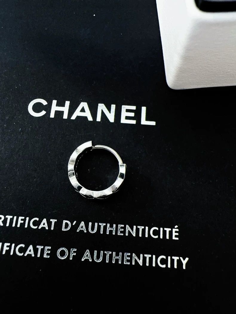 Chanel CHANEL COCO CRUSH Platinum Stud Earring Size ONE SIZE - 5 Thumbnail