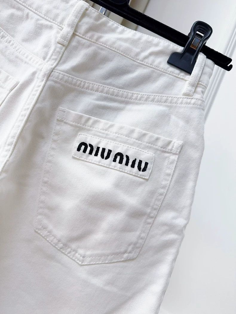 Miu Miu Miu Miu White Denim Shorts with Rhinestone Button Size 36" / US 14 / IT 50 - 4 Thumbnail