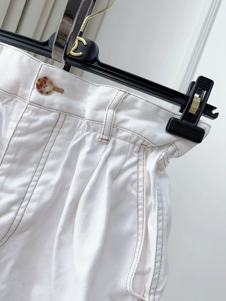 Miu Miu Miu Miu White Denim Shorts Size 36" / US 14 / IT 50 - 4 Thumbnail