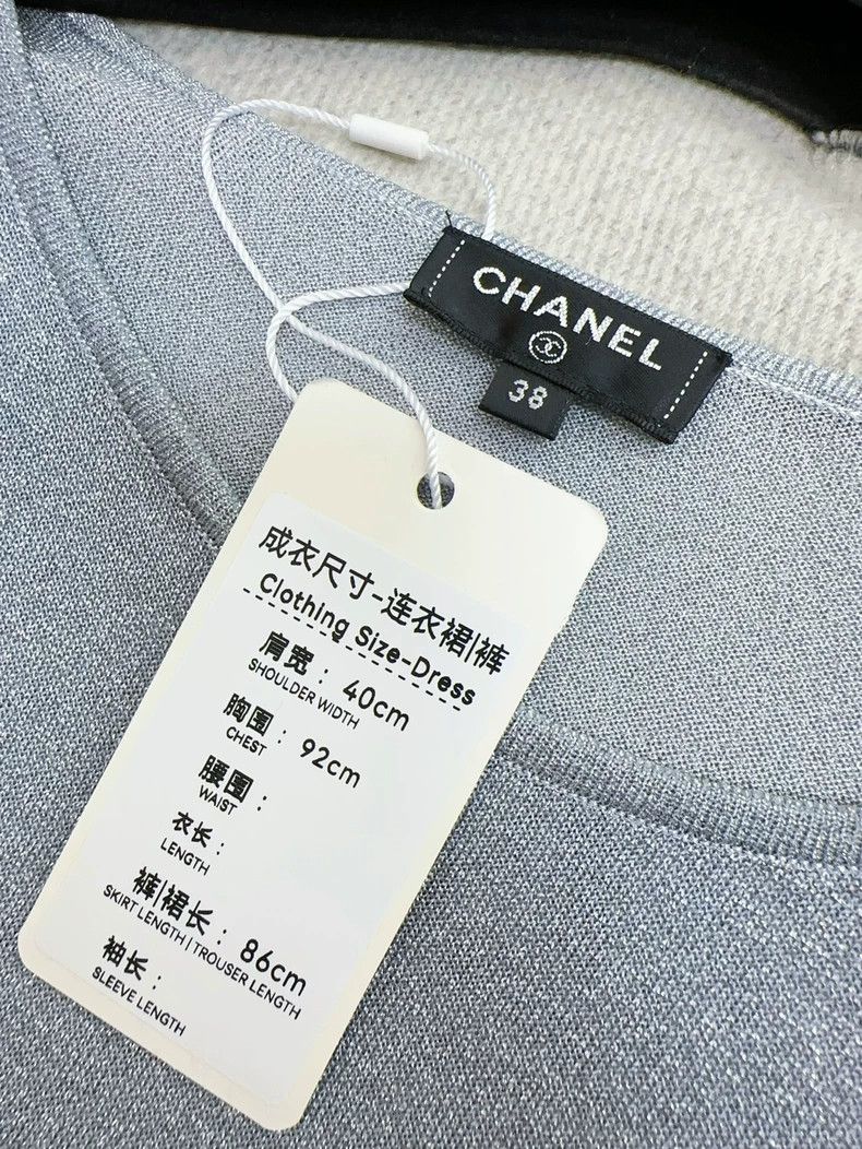 Chanel Chanel Two-Piece Knit Dress Size M / US 6-8 / IT 42-44 - 8 Thumbnail