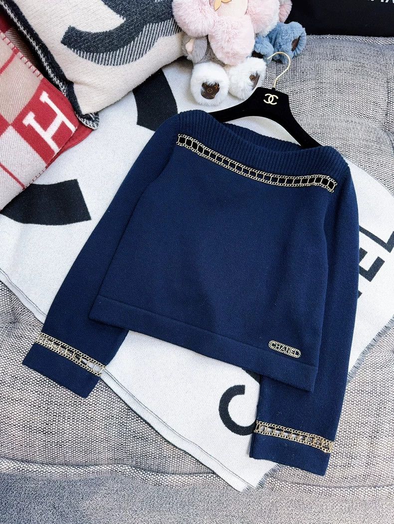 Chanel Chanel Blue Knit Off-Shoulder Top Size M / US 6-8 / IT 42-44 - 2 Thumbnail