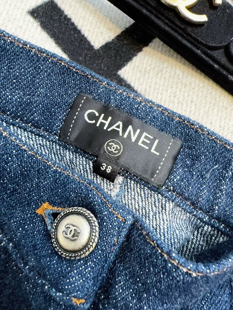 Chanel Chanel Gabrielle Denim Mini Skirt Size 38" / US 16 / IT 52 - 4 Thumbnail
