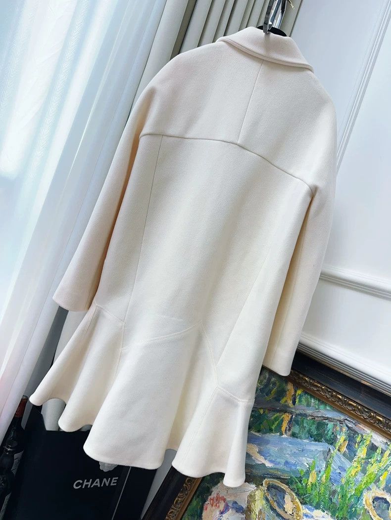 Dior Dior Beige Cashmere Coat with Ruffle Hem Size M / US 6-8 / IT 42-44 - 2 Thumbnail