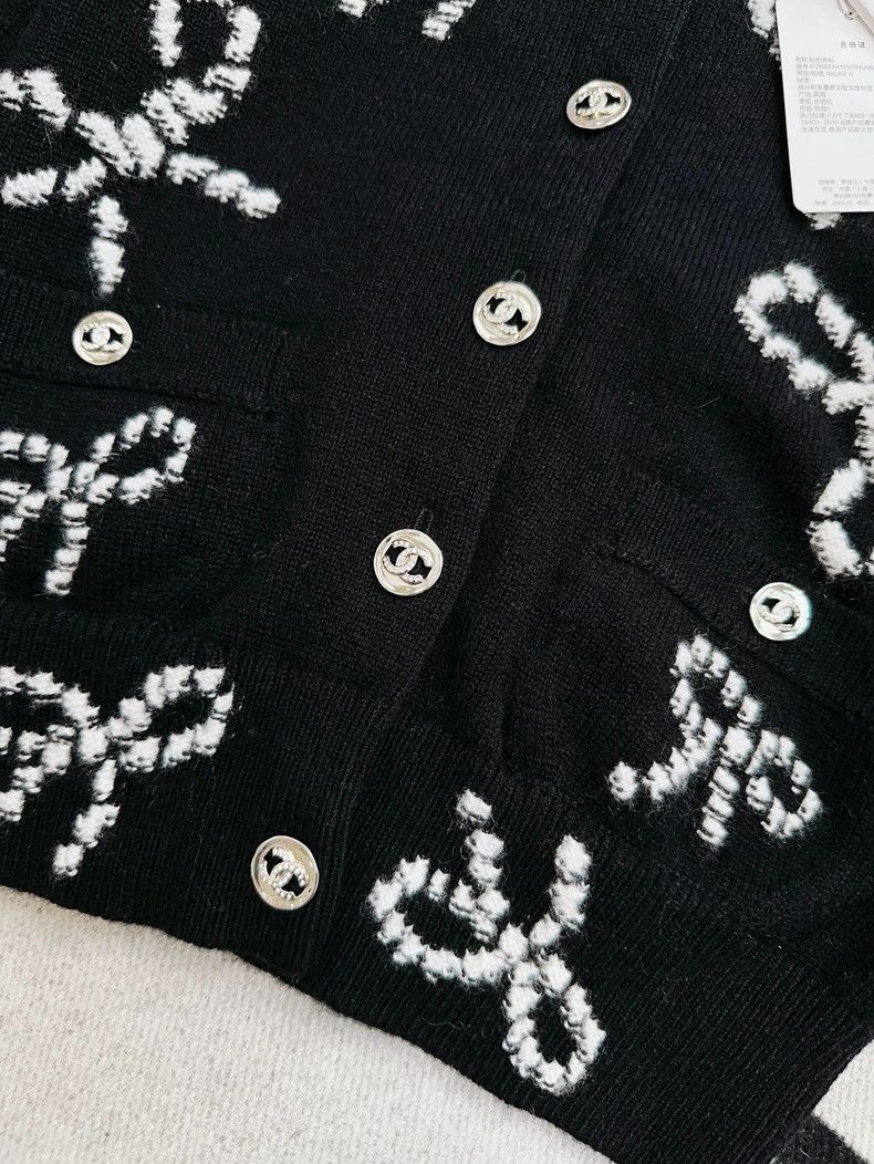 Chanel Chanel Black Bow Knit Cardigan Jacket Size M / US 6-8 / IT 42-44 - 4 Thumbnail