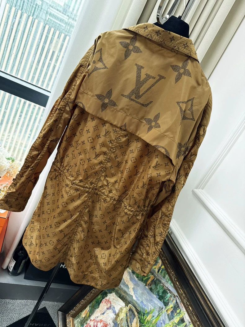 Louis Vuitton Louis Vuitton Monogram Windbreaker Jacket Size M / US 6-8 / IT 42-44 - 2 Thumbnail