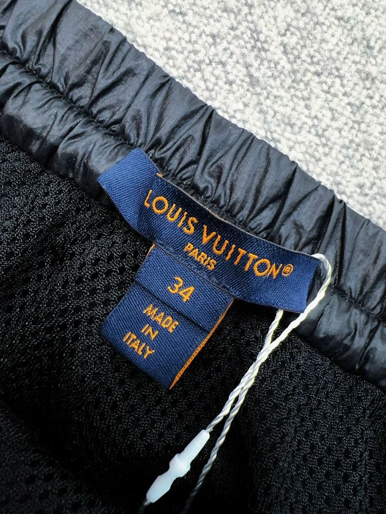 Louis Vuitton Louis Vuitton Black Monogram Casual Pants Size 34" / US 12 / IT 48 - 5 Thumbnail