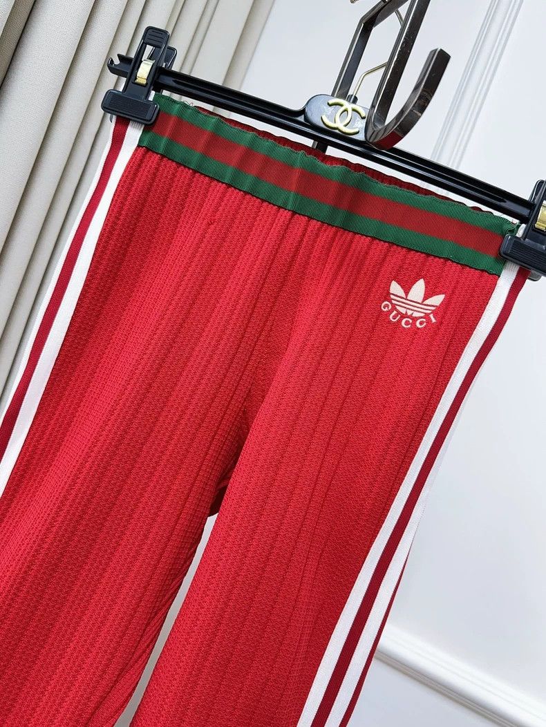 Gucci Gucci Adidas Collaboration Red Slim-fit Casual Pants Size 24" / US 00 / IT 34 - 4 Thumbnail
