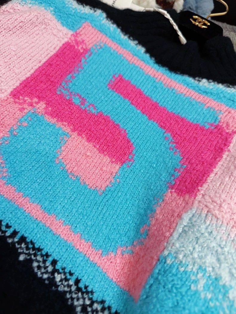 Chanel Chanel Coco Neige Knit Sweater Black Blue Pink Size M / US 6-8 / IT 42-44 - 6 Thumbnail