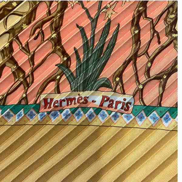 Hermes Hermes Hermes Pleated Carré Silk Scarf Others Scarf DUTY FREE for USA Size ONE SIZE - 4 Thumbnail