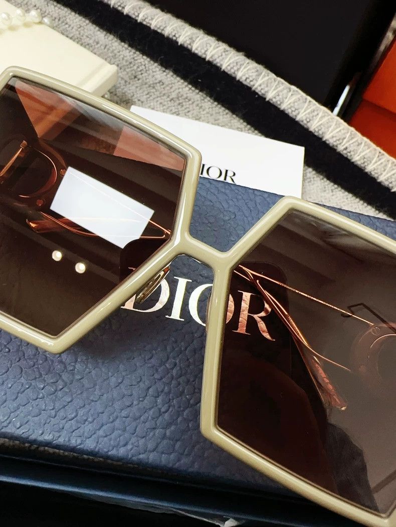 Dior Dior Montaigne Sunglasses Brown Frame Size ONE SIZE - 4 Thumbnail