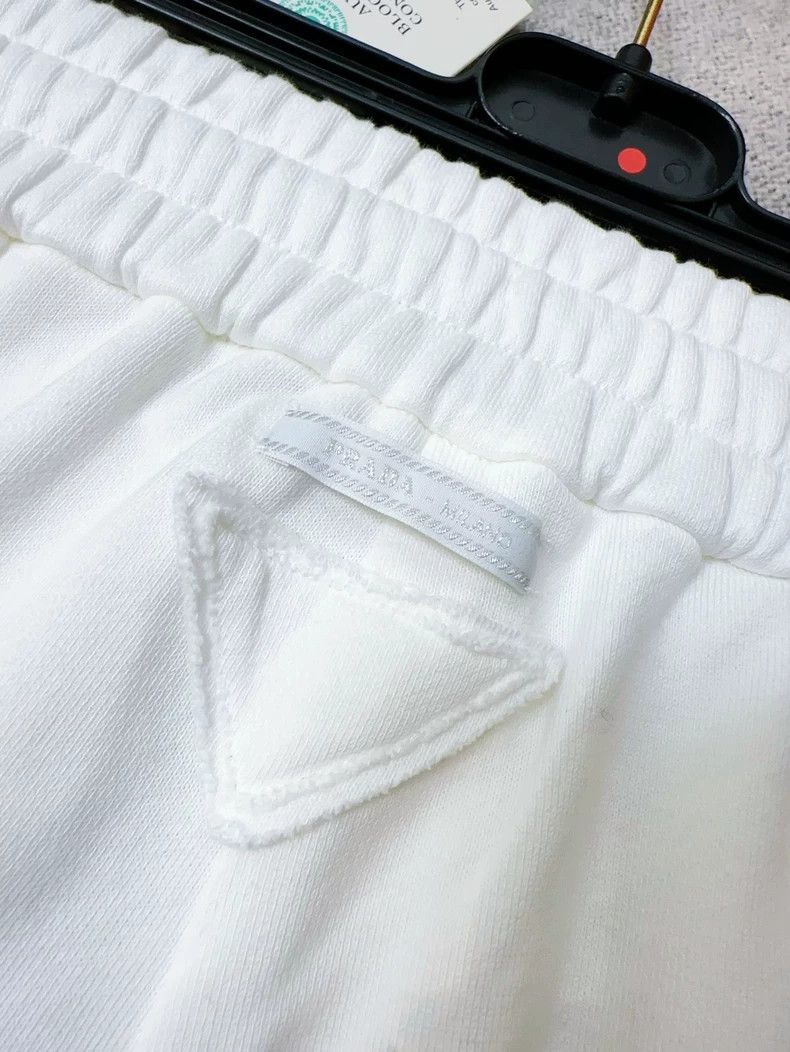 Prada Prada 24 White Triangle Logo Drawstring Shorts Size 24" / US 00 / IT 34 - 4 Thumbnail