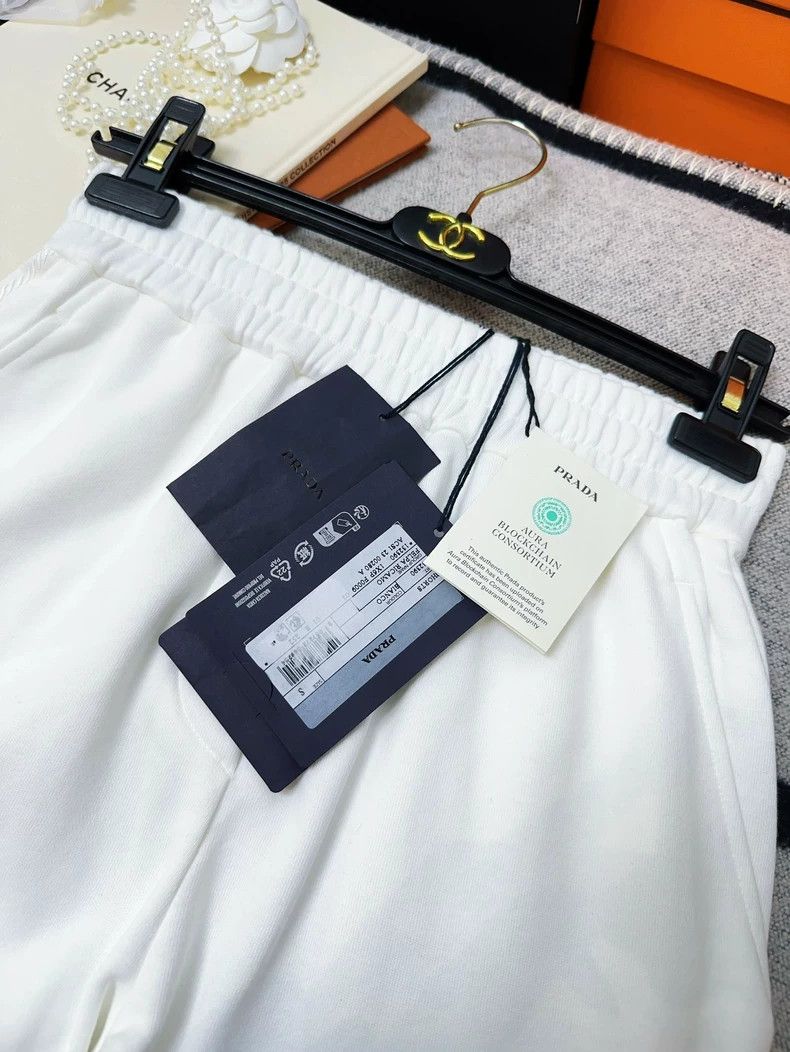 Prada Prada 24 White Triangle Logo Drawstring Shorts Size 24" / US 00 / IT 34 - 9 Thumbnail