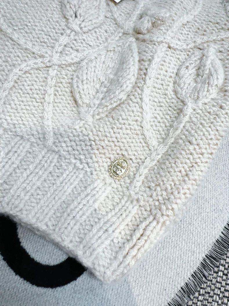 Chanel Chanel 21A Beige Floral Knit Vest Size M / US 6-8 / IT 42-44 - 4 Thumbnail