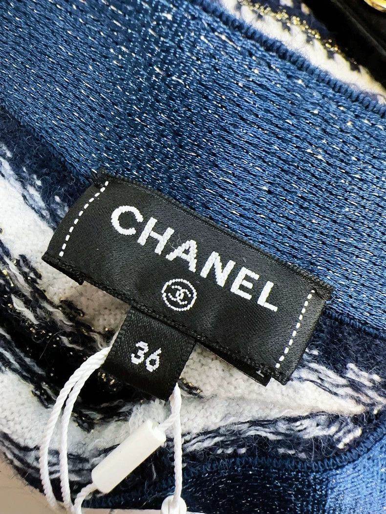 Chanel CHANEL 22B Blue White Stripe Knit Pants Size 36" / US 14 / IT 50 - 8 Thumbnail