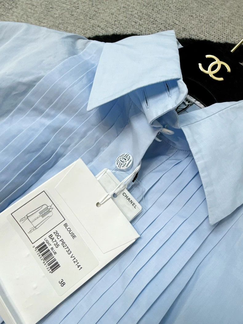 Chanel Chanel 20C Light Blue Long Sleeve Shirt Size M / US 6-8 / IT 42-44 - 4 Thumbnail