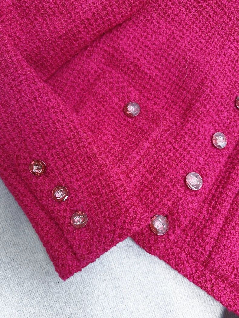 Chanel Chanel 21K Pink Crystal Button Cropped Jacket Size M / US 6-8 / IT 42-44 - 4 Thumbnail