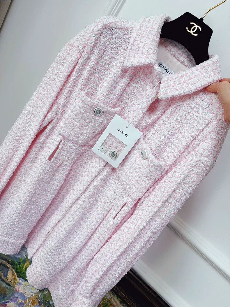 Chanel Chanel 19C Cruise Pink Tweed Jacket Size M / US 6-8 / IT 42-44 - 3 Thumbnail
