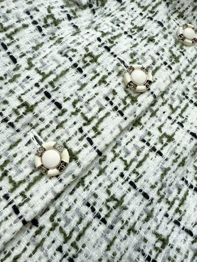 Chanel Chanel Beige Green Tweed Jacket Size M / US 6-8 / IT 42-44 - 6 Thumbnail