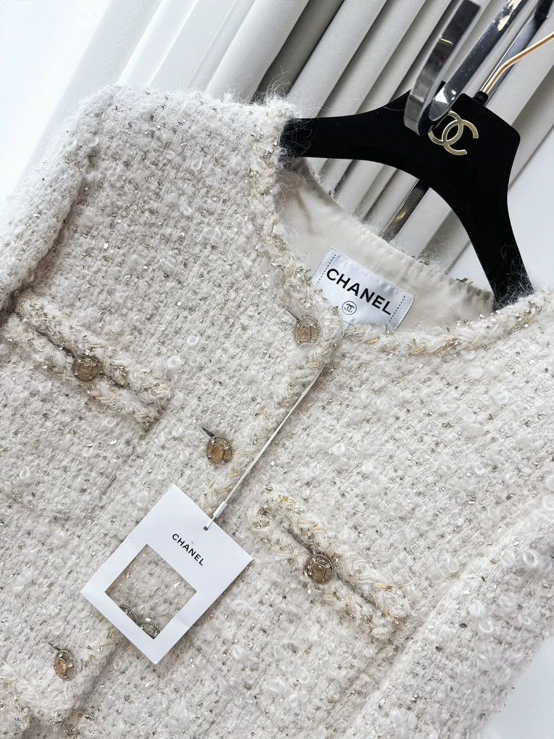 Chanel Chanel 19A Egypt Series Knit Jacket Size L / US 10 / IT 46 - 3 Thumbnail