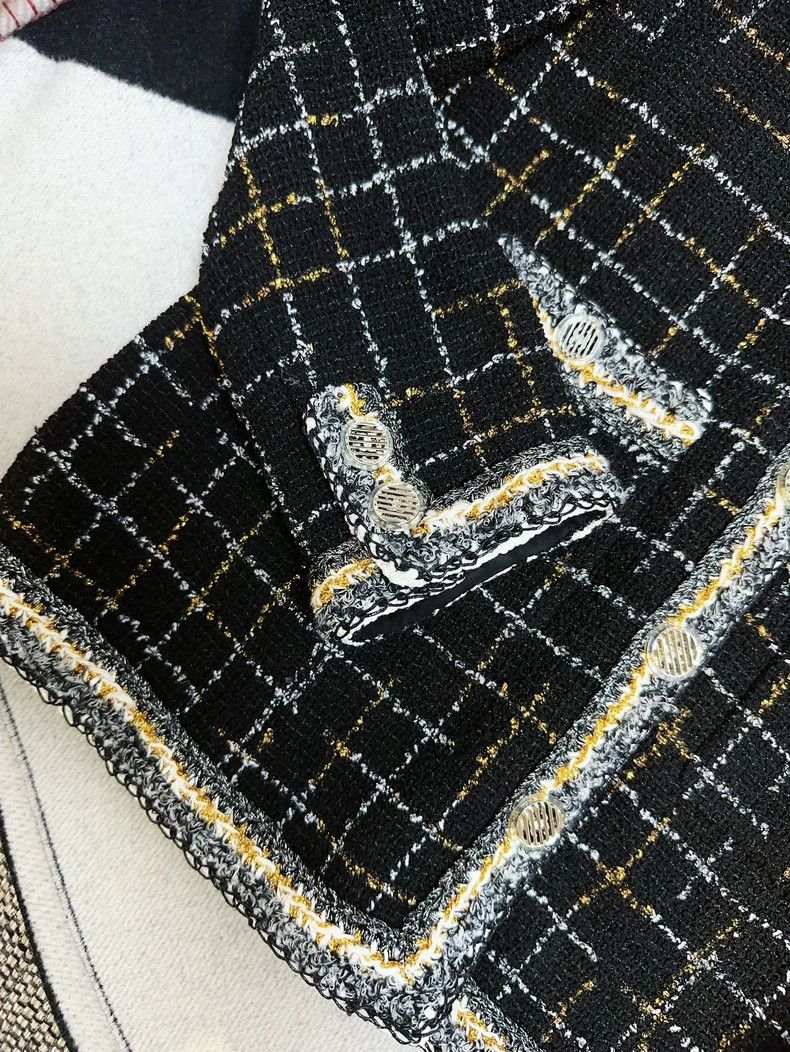 Chanel Chanel Black Plaid Gold Trim Knit Jacket Size M / US 6-8 / IT 42-44 - 4 Thumbnail