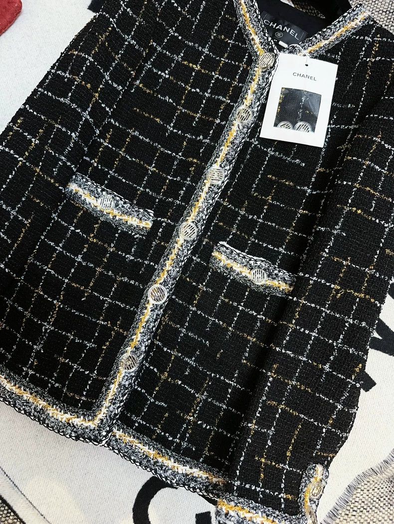 Chanel Chanel Black Plaid Gold Trim Knit Jacket Size M / US 6-8 / IT 42-44 - 3 Thumbnail