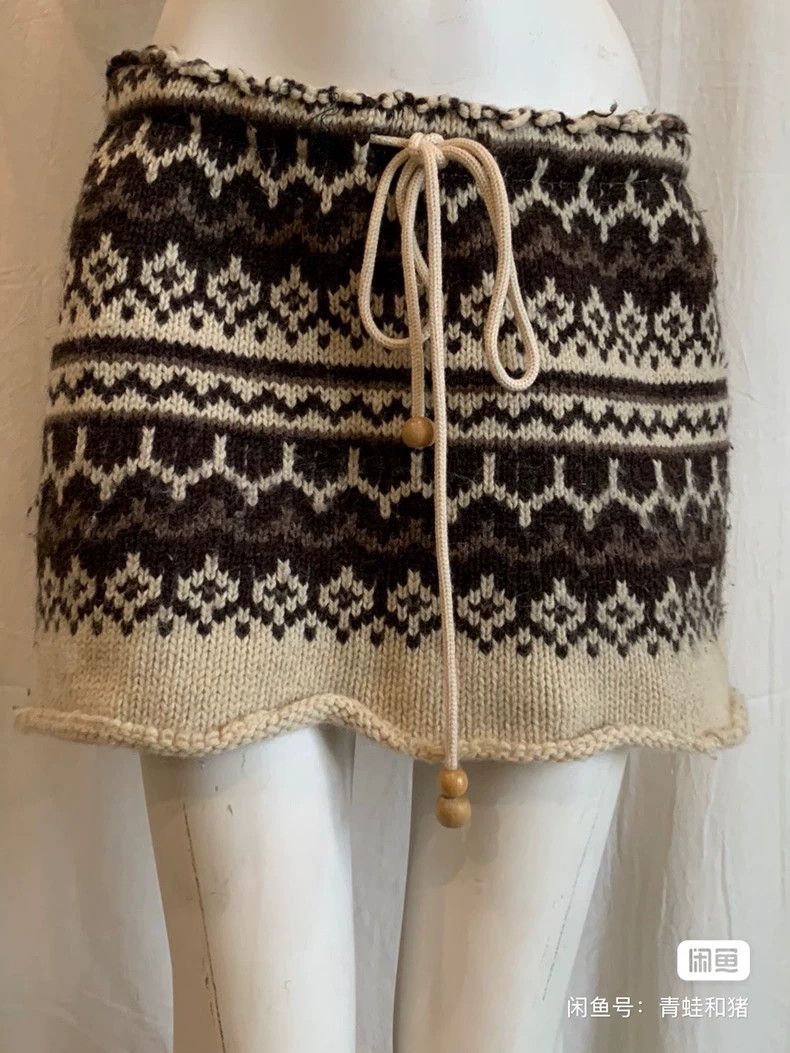 Junya Watanabe Junya Watanabe Vintage Knit Mini Skirt Size 38" / US 16 / IT 52 - 2 Thumbnail