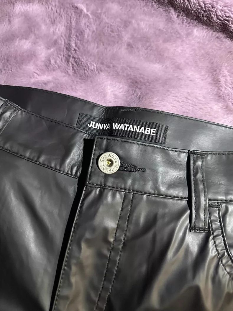 Junya Watanabe Junya Watanabe Shiny Leather Cropped Pants Size 32" / US 10 / IT 46 - 4 Thumbnail