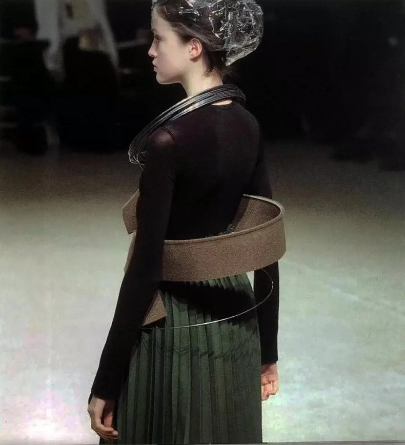 Junya Watanabe Junya Watanabe 1998 Wool Pleated Skirt Size 24" / US 00 / IT 34 - 5 Thumbnail