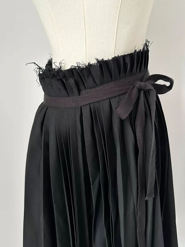 Junya Watanabe Junya Watanabe 1998 Wool Pleated Skirt Size 24" / US 00 / IT 34 - 4 Thumbnail