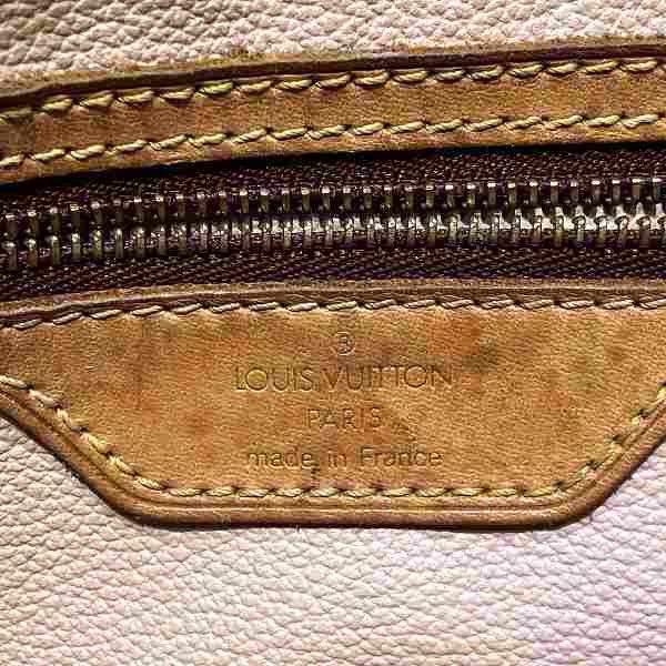 Louis Vuitton Louis Vuitton Louis Vuitton Petit Bucket Monogram 2way bag Canvas Shoulder Bag M42238 Size ONE SIZE - 4 Thumbnail