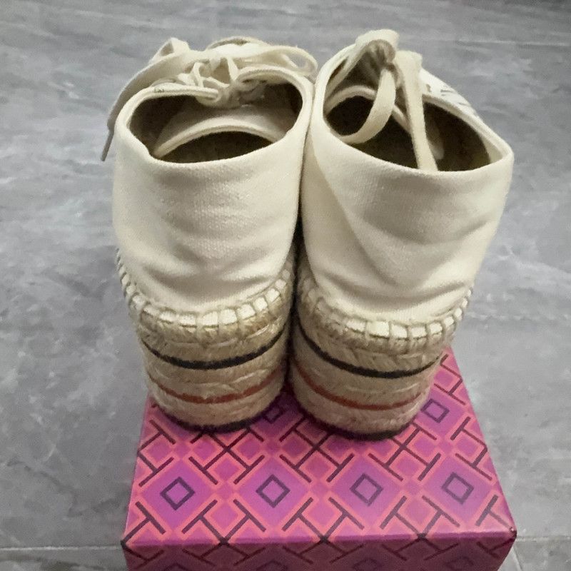 Gucci Gucci Women's Logo Canvas Platform Sneakers 0079 Size US 6 / EU 39 - 3 Thumbnail