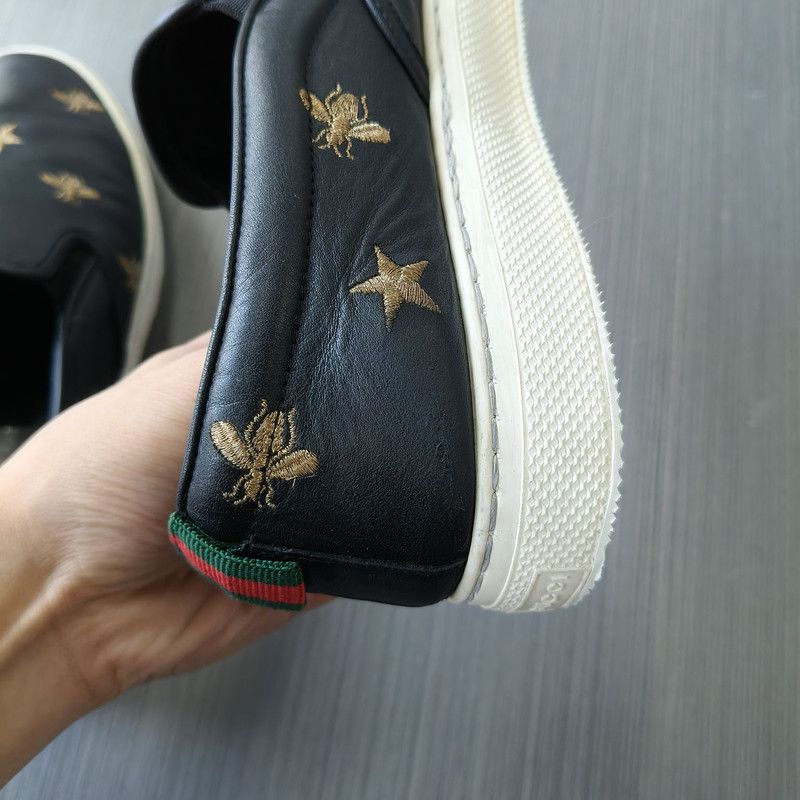 Gucci Gucci Black Leather Bee Embroidery Slip-Ons 0079 Size US 9.5 / EU 42-43 - 7 Thumbnail