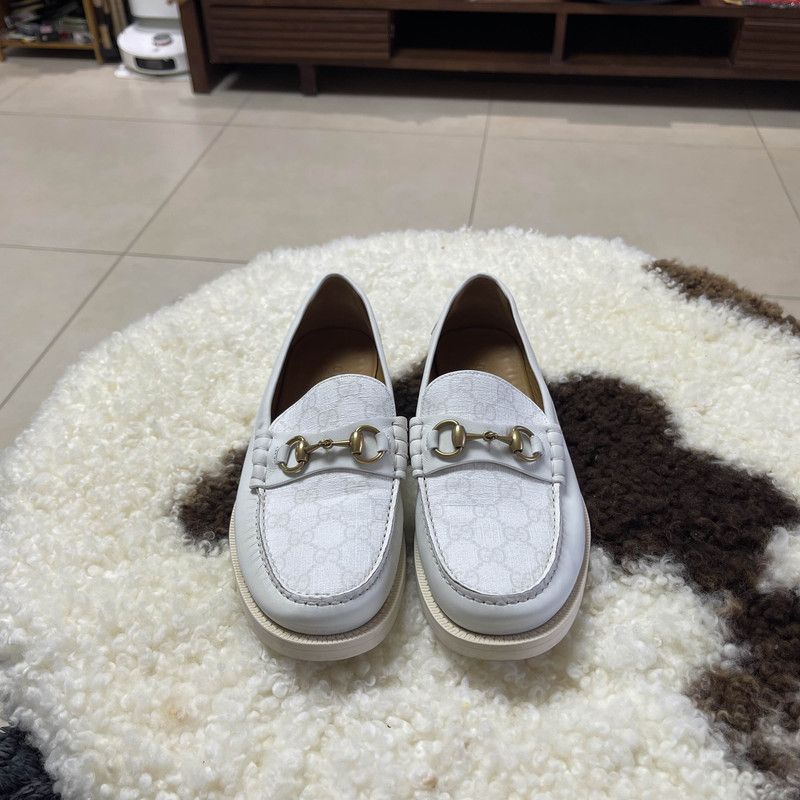 Gucci Gucci White Horsebit Loafers for Men 0079 Size US 9.5 / EU 42-43 - 2 Thumbnail