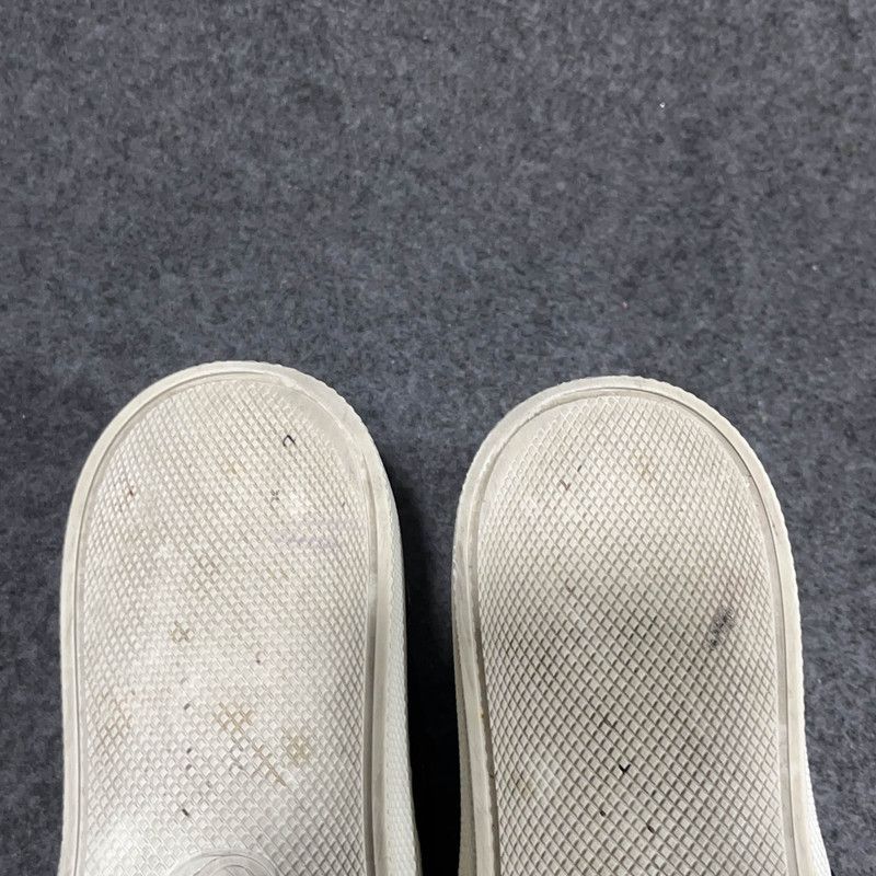 Gucci Gucci Black Leather Bee Embroidered Slip-Ons 0079 Size US 8 / EU 41 - 6 Thumbnail
