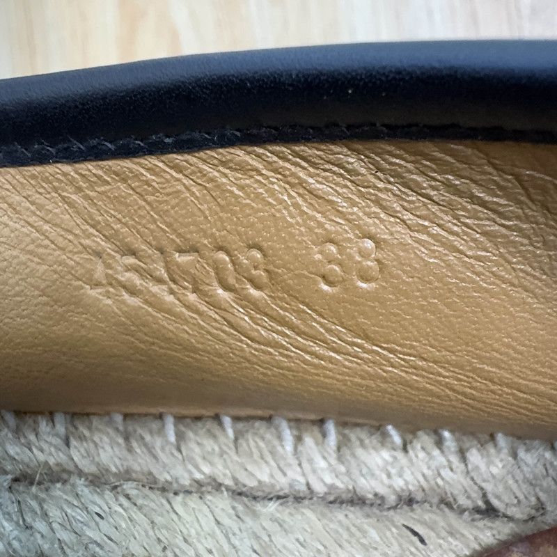 Gucci Gucci Leather Logo-Embossed Casual Slip-Ons for All 0079 Size US 7.5 / EU 40-41 - 5 Thumbnail