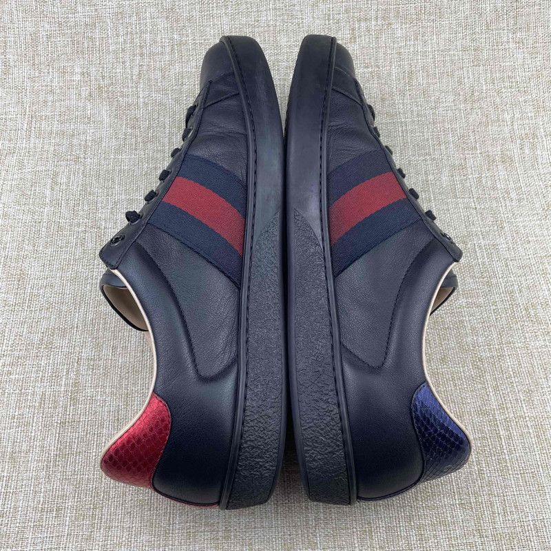 Gucci Gucci Ace Black Bee Embroidered Fashion Sneakers 0079 Size US 9.5 / EU 42-43 - 6 Thumbnail