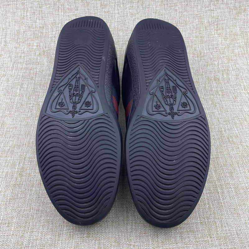Gucci Gucci Ace Black Bee Embroidered Fashion Sneakers 0079 Size US 9.5 / EU 42-43 - 4 Thumbnail