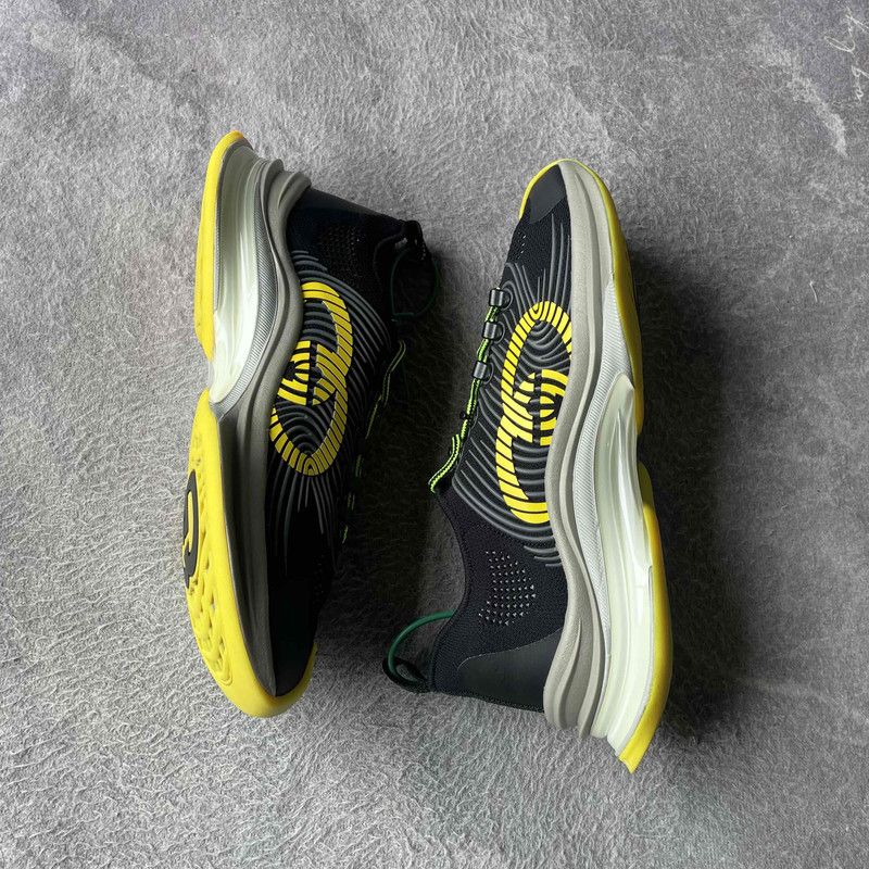 Gucci Gucci RUN Synthetic Knit Low-Top Sneakers 0079 Size US 10.5 / EU 43-44 - 10 Thumbnail