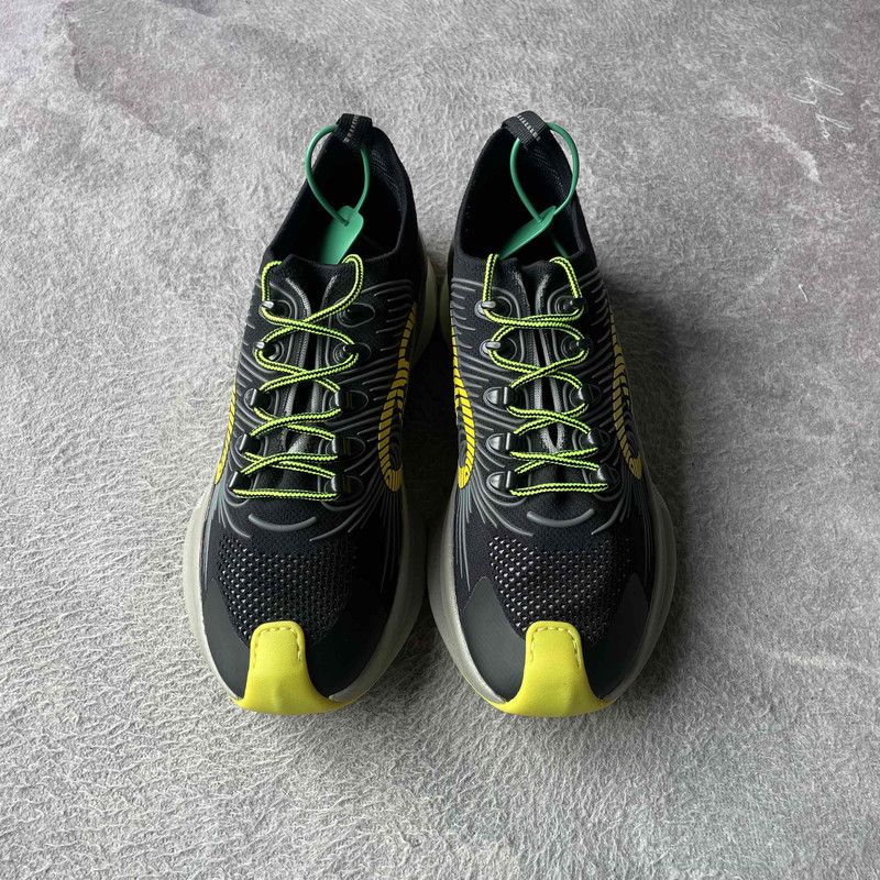 Gucci Gucci RUN Synthetic Knit Low-Top Sneakers 0079 Size US 10.5 / EU 43-44 - 2 Thumbnail
