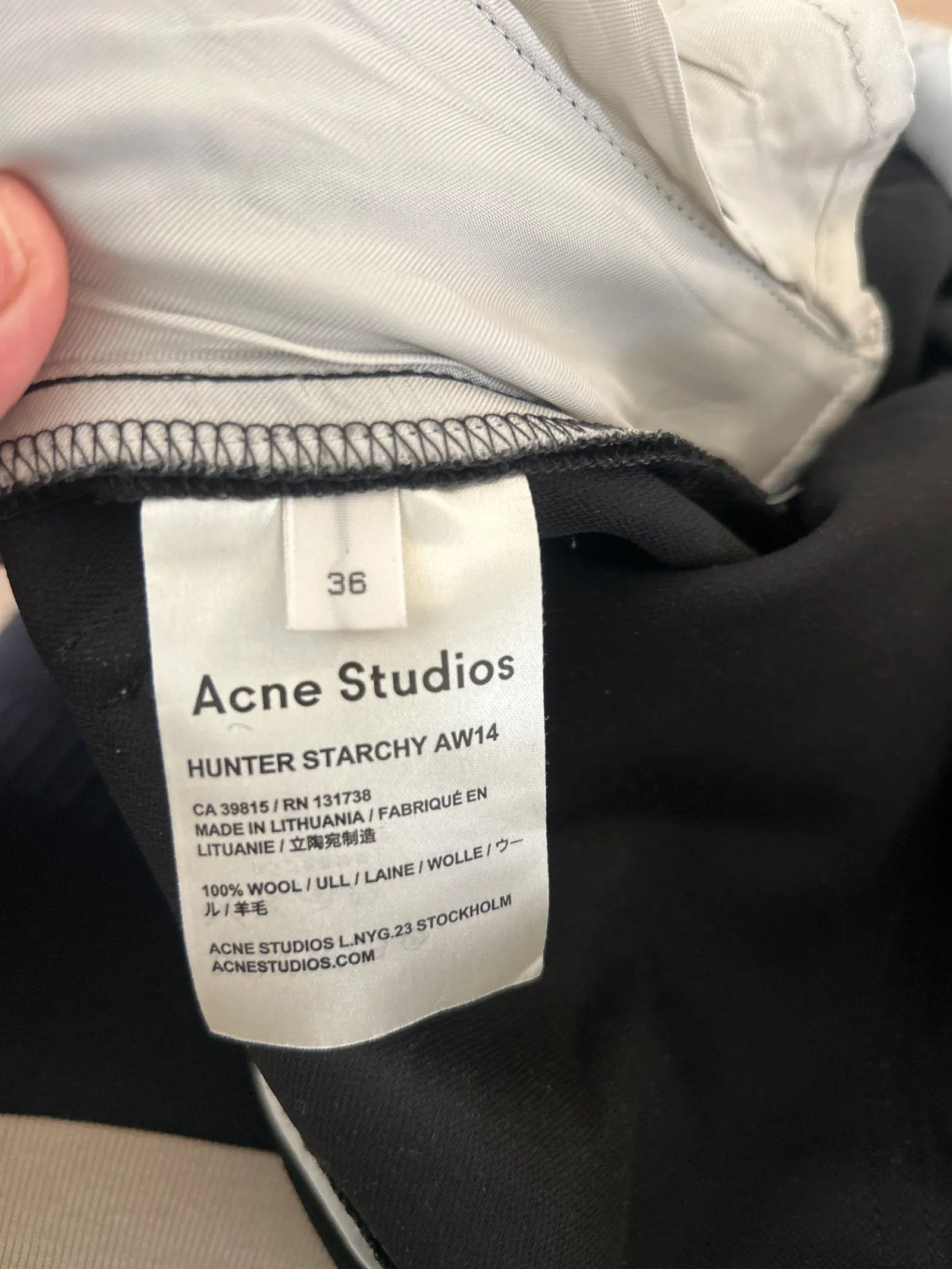 Acne Studios Acne Studios Shorts Size 26" / US 2 / IT 38 - 2 Thumbnail