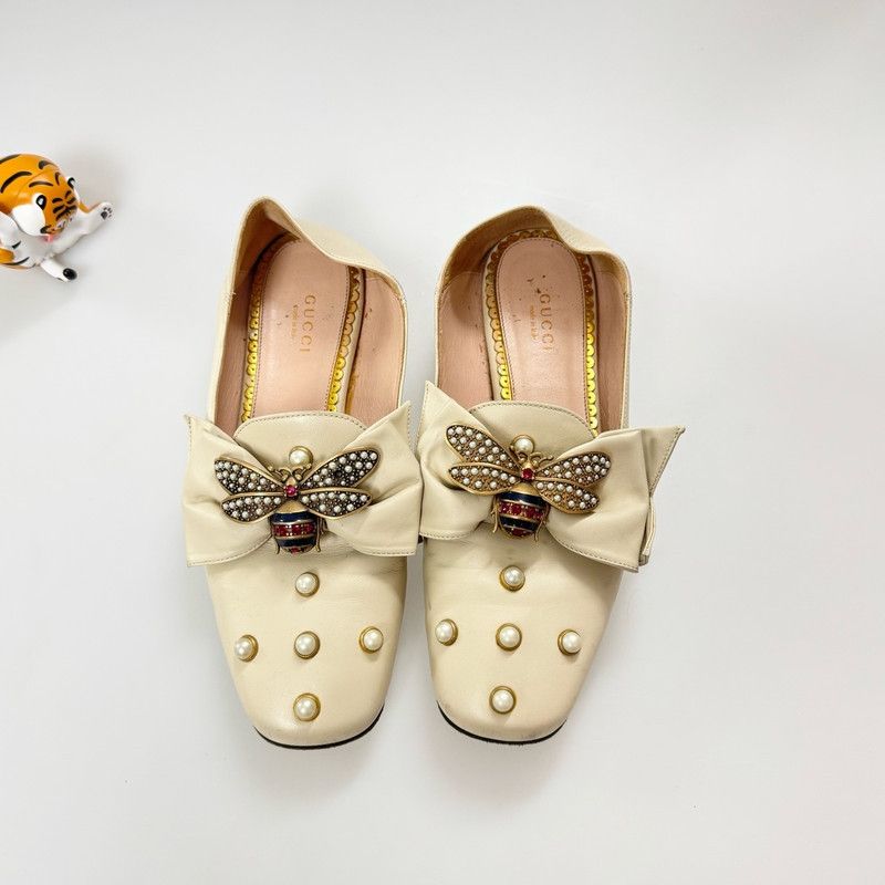 Gucci Gucci Ladies Ballet Flat with Pearl Studs 0079 Size US 6.5 / EU 39-40 - 4 Thumbnail
