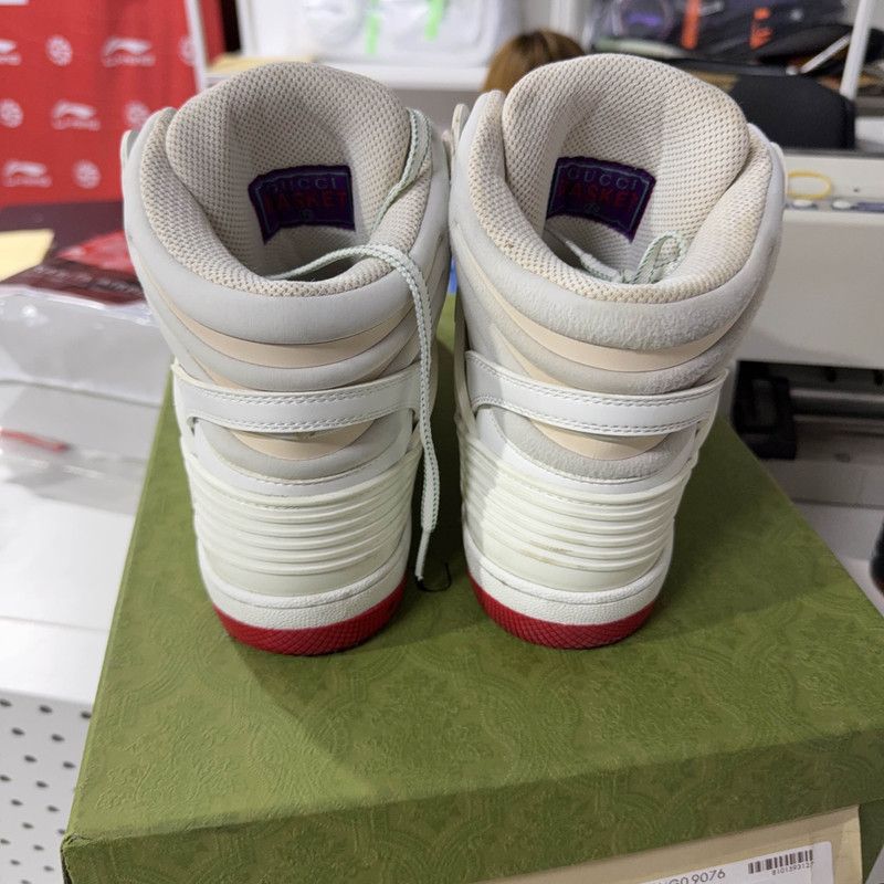 Gucci Gucci High-Top Basketball Sneakers in White 0079 Size US 8 / EU 41 - 3 Thumbnail