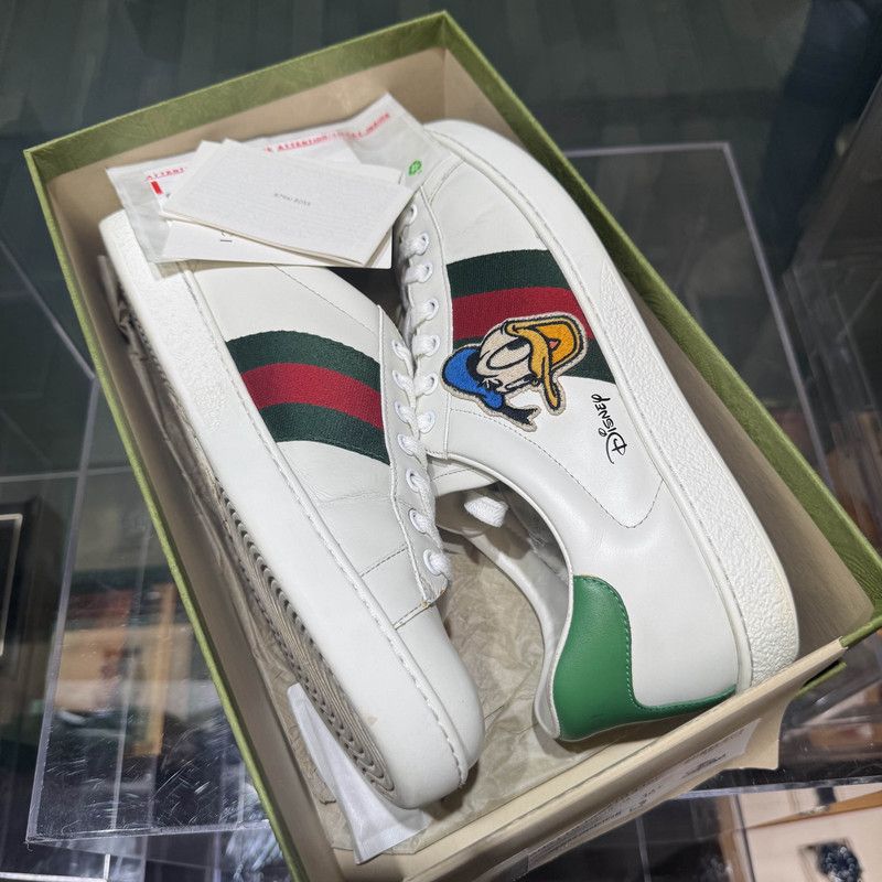 Gucci Gucci x Disney Donald Duck Low-Top Sneakers 0079 Size US 8.5 / EU 41-42 - 11 Thumbnail