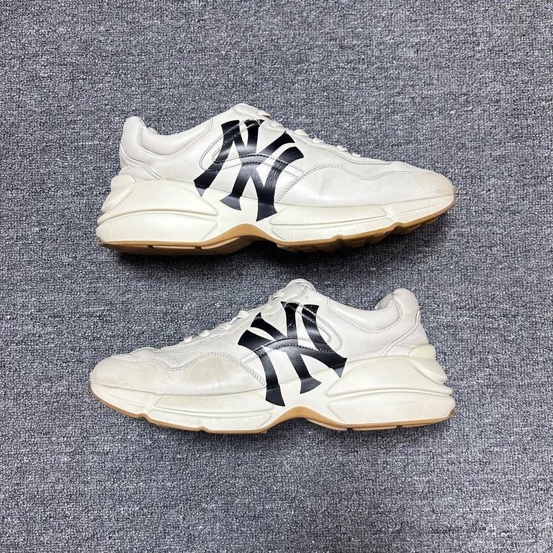 Gucci Gucci Rhyton Low-top Sneakers in Beige 0079 Size US 11 / EU 44 - 2 Thumbnail