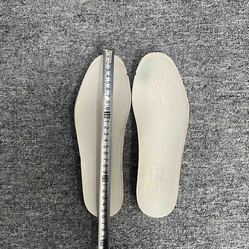 Gucci Gucci Rhyton Leather Low-Top Sneakers in Yellow 0079 Size US 8 / EU 41 - 14 Thumbnail
