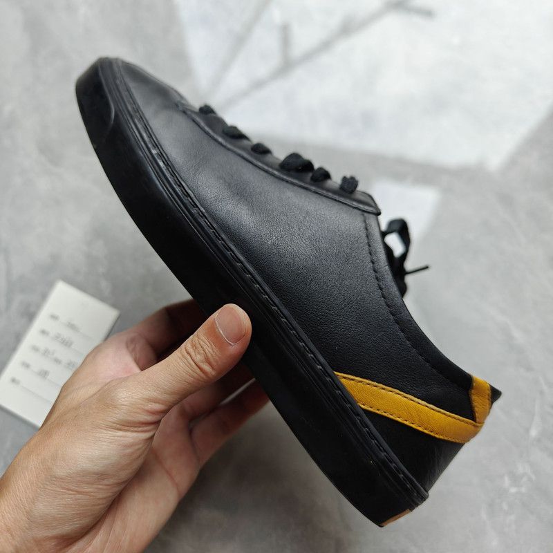 Gucci Gucci Distressed Leather Low-Top Sneakers for Men 0079 Size US 8.5 / EU 41-42 - 8 Thumbnail