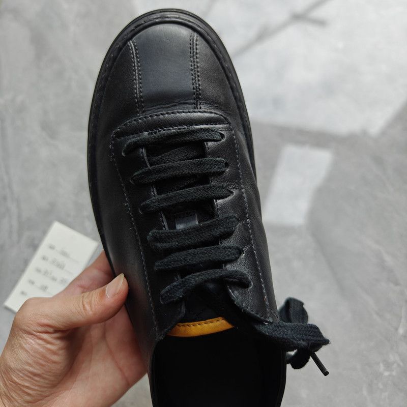 Gucci Gucci Distressed Leather Low-Top Sneakers for Men 0079 Size US 8.5 / EU 41-42 - 9 Thumbnail