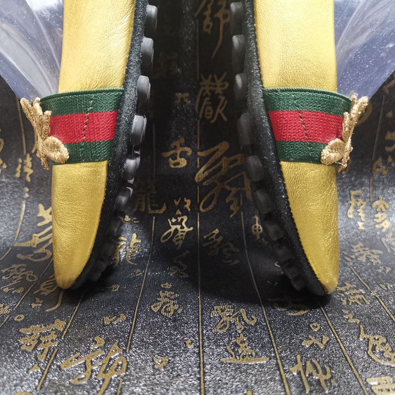 Gucci Gucci Gold Flats with Signature Green-Red Stripe 0079 Size US 7.5 / EU 40-41 - 12 Thumbnail